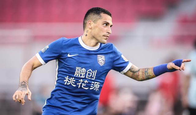 开云体育官网-【独家】斯坦丘12日已回欧洲报到 三镇大度提前放行