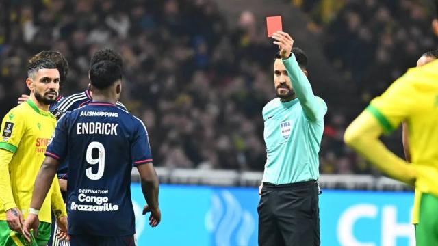 开云APP-5场5球好状态被打断，皇马外租小将恩德里克染红